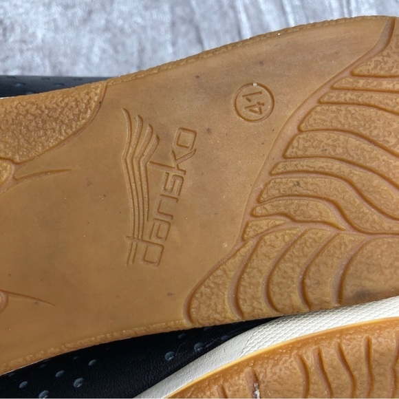 Dansko Shoes Orli Sneakers Lace Up 4711020302 Black Leather Casual Womens 41 EUC - Picture 16 of 16